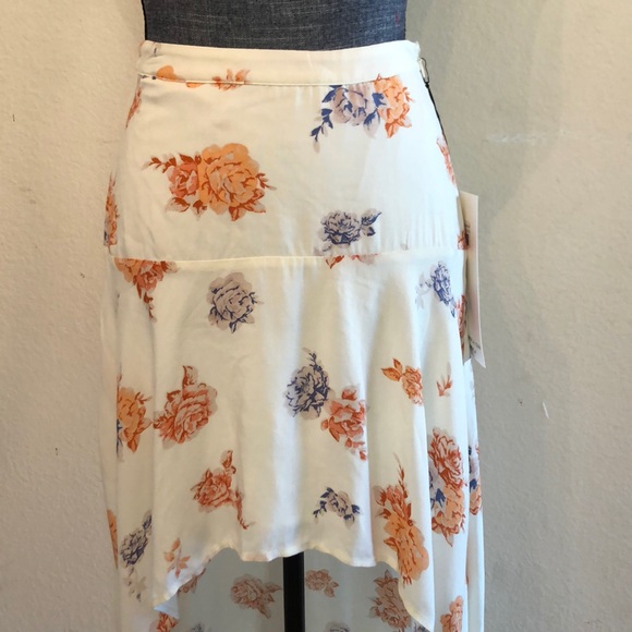 Floral high low skirt - Picture 2 of 6